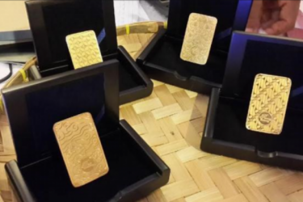 Meski Turun, Harga Emas Antam Masih di Atas Rp1 Jutaan