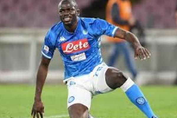 Liverpool Bidik Pemain Napoli Kalidou Koulibaly Akibat Krisis Bek