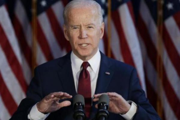 Di Akhir Mei Biden Yakinkan Stok Vaksin untuk Semua Orang Dewasa Tersedia