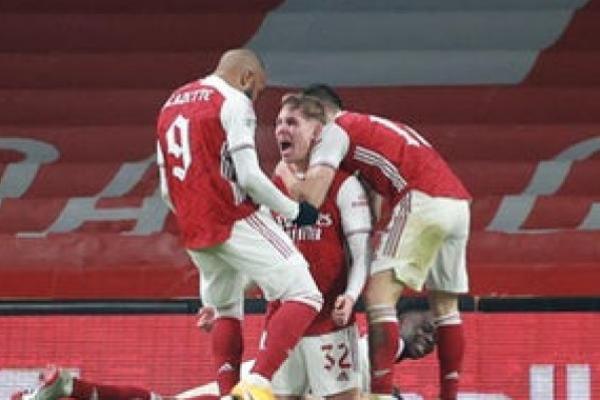 Emile Smith, Bintang Muda Arsenal Dapat Kontrak Baru