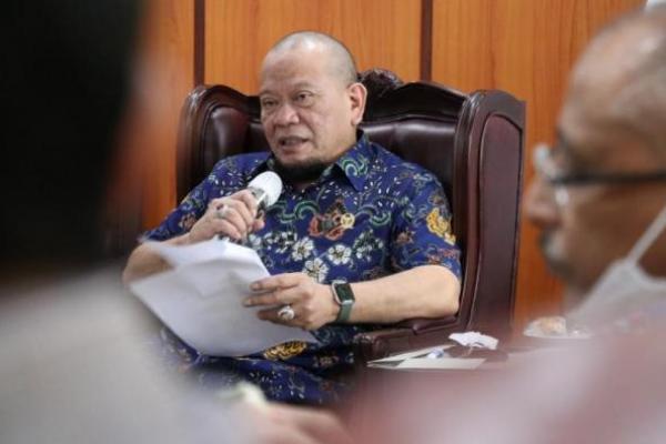 Ketua DPD RI Ingatkan Pemerintah Harus Antisipasi Banyak Nakes Berguguran