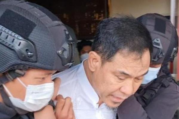 Pengacara HRS, Munarman Ditangkap Densus 88 atas Dugaan Keterlibatan Teroris