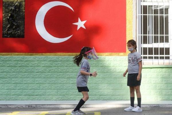 Turki Kutuk Keputusan Yunani Tutup Belasan SD