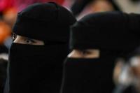 Taliban Mulai Perintahkan Mahasiswi Kenakan Niqab yang Menutupi Wajah