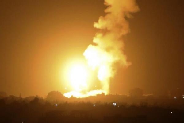 Balas Balon Pembakar Hamas, Israel Luncurkan Serangan Udara ke Gaza