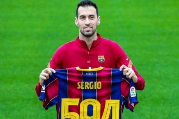 Manchester City Pertimbangkan Boyong Gelandang Barcelona Sergio Busquets 