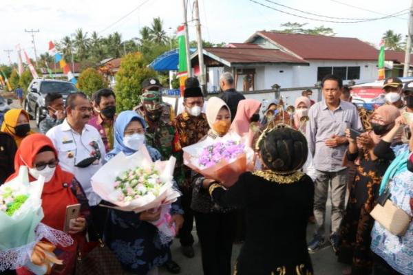 Dirjen Aisyah Temani Anggota Komisi V Sambangi Banggai