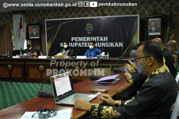 Kegiatan Musrenbang RKPD Provinsi Kalimantan Utara Tahun 2023 melalui zoom Meeting di ruang pertemuan VIP lantai IV kantor Bupati Nunukan, Kamis (7/4/2022). Foto: Prokompim