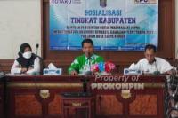 Wakil Bupati Nunukan H. Hanafiah,SE.,M.Si dalam acara sosialisasi di ruang rapat lt. I Kantor Bupati Nunukan, Jumat (22/04).